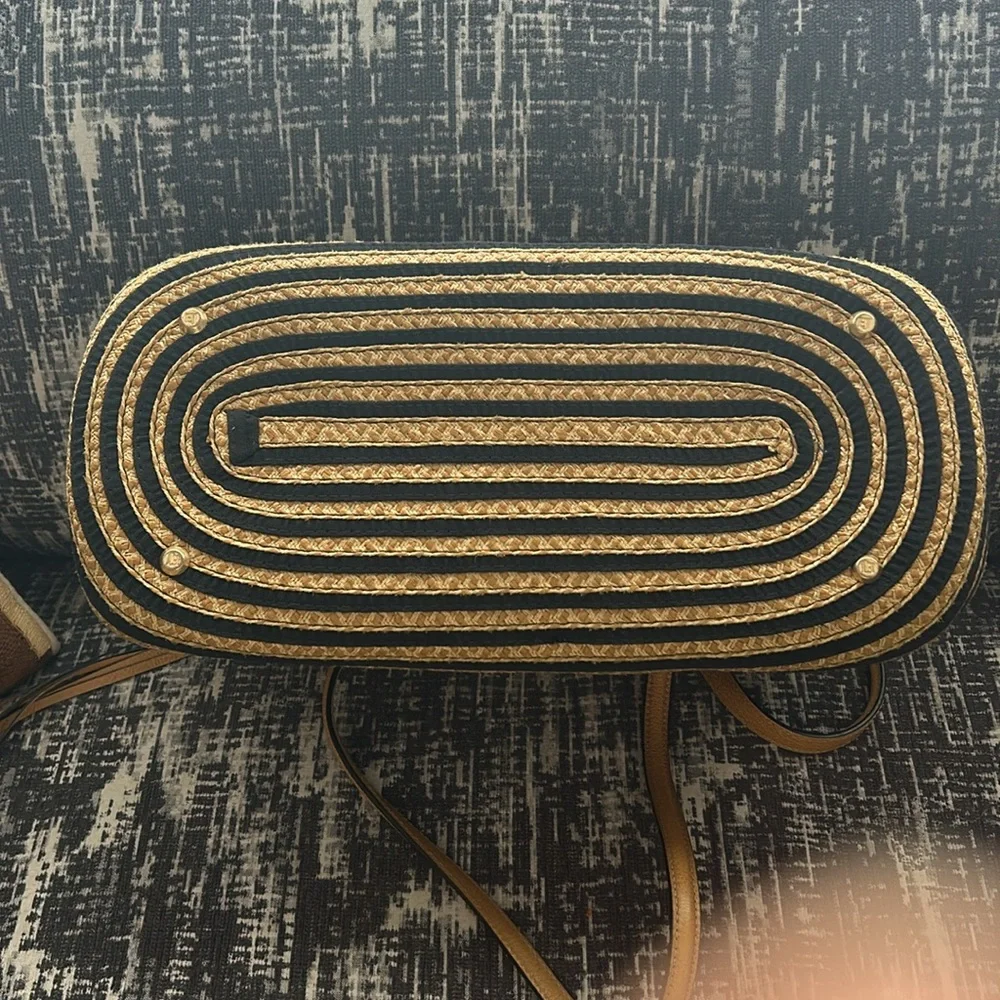 Eric Javits Tote - Picture 6 of 9